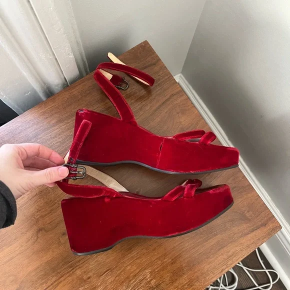 Prada SS 1997 Red Velvet Platforms - Picture 2 of 8